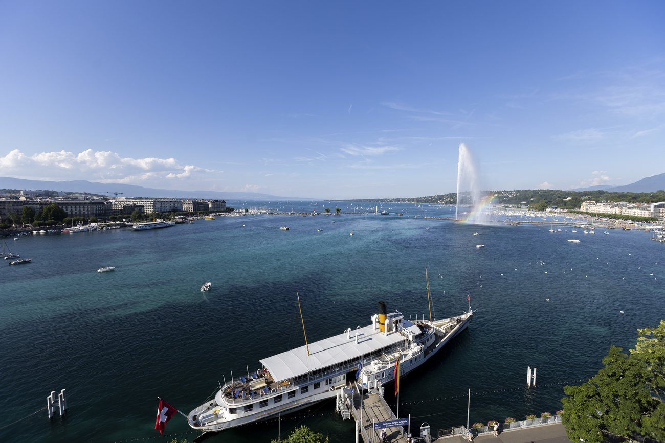View over the lake in Geneva