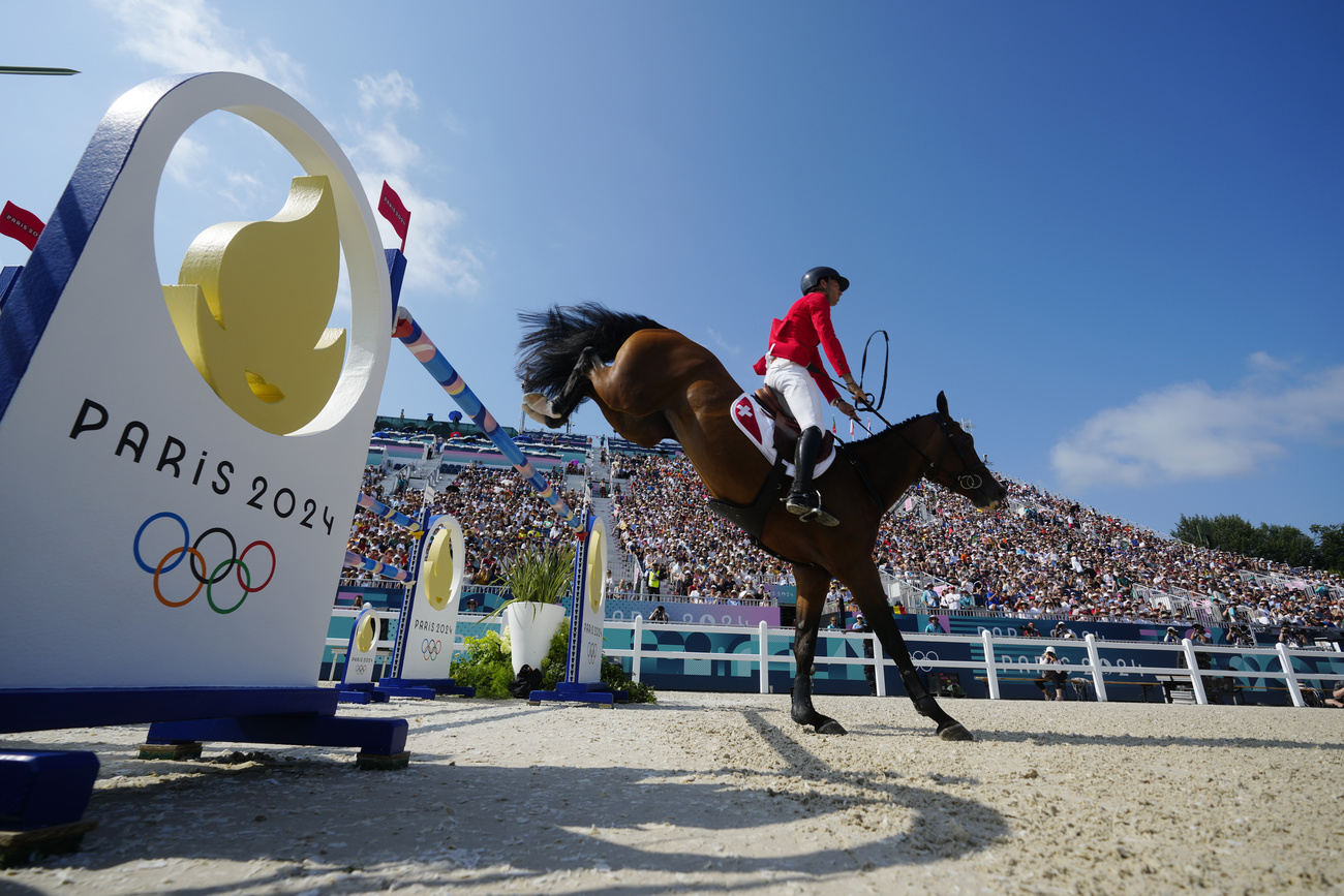 Only one trio out of 30 finalists completed the course—a testament to the challenging task that demanded the utmost from horse and rider, overtaxing some of the duos.