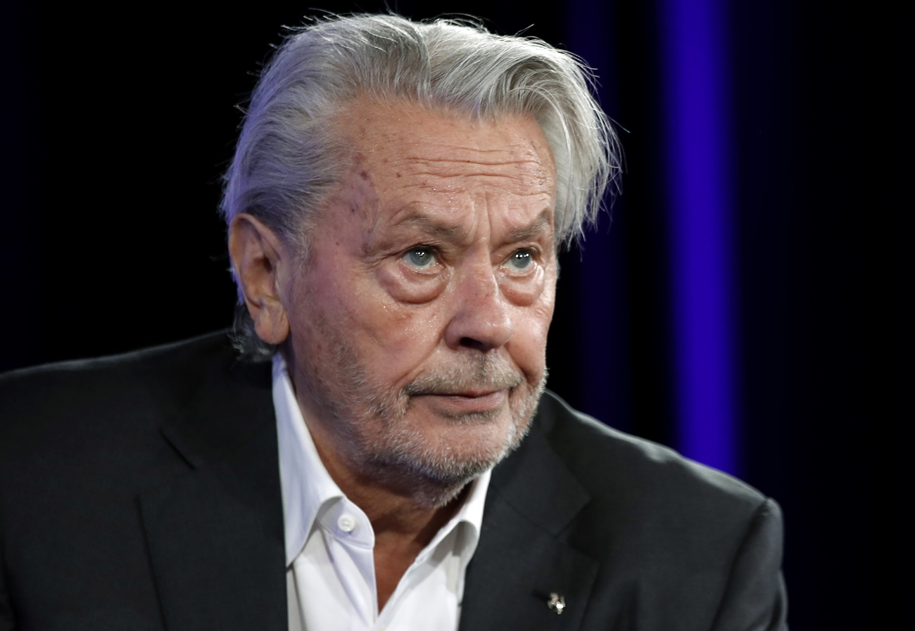 Iconic actor Alain Delon dies, aged 88 - SWI swissinfo.ch