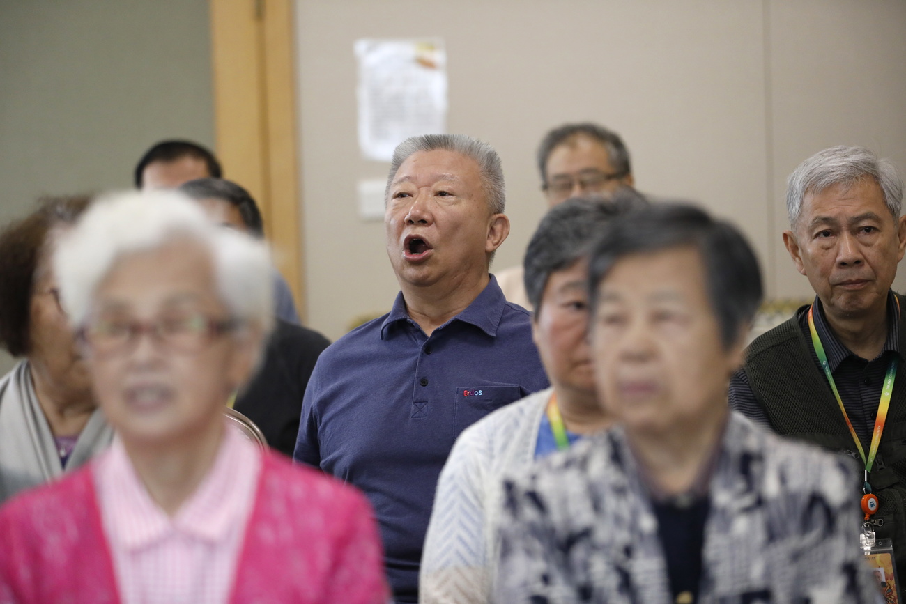 从2025年起,中国将逐步提高退休年龄。在15年内,男性将在63岁退休,女性将在55岁或58岁退休。
