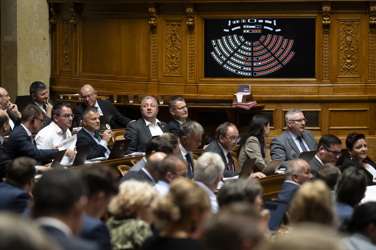 consiglio nazionale schermo con risultati del voto