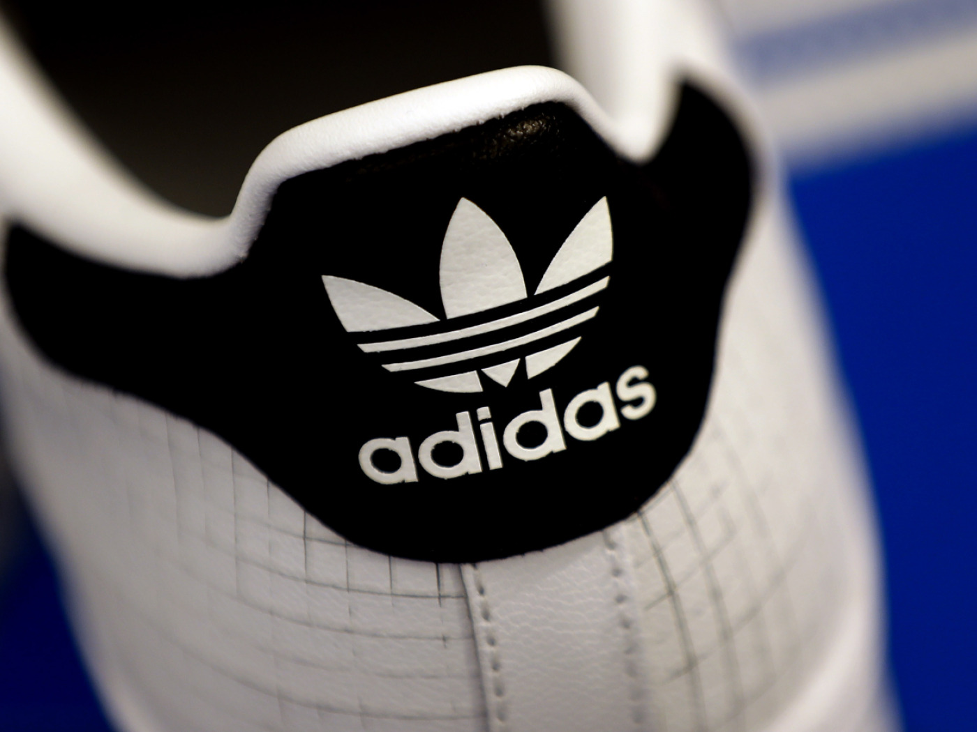 Adidas multinazionale outlet