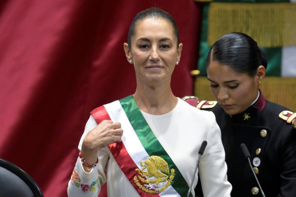 Izquierdista Claudia Sheinbaum asume como primera presidenta de México - SWI swissinfo.ch