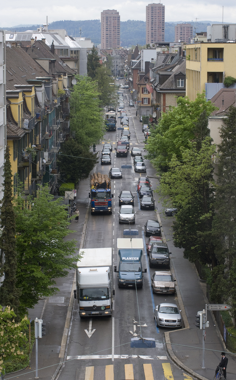 The Weststrasse before: heavy traffic of heavy machines all day and night.