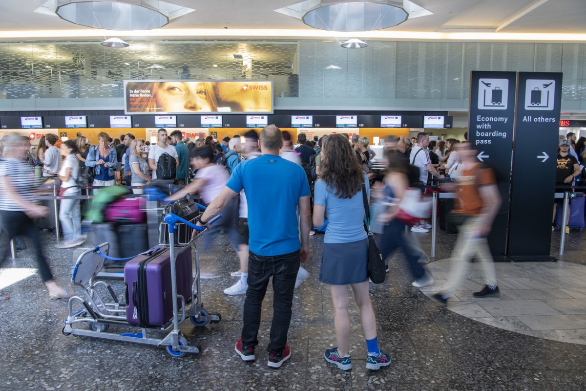 Demographics of Swiss Abroad: Exploring the Numbers Demographics of Swiss Abroad: Exploring the Numbers