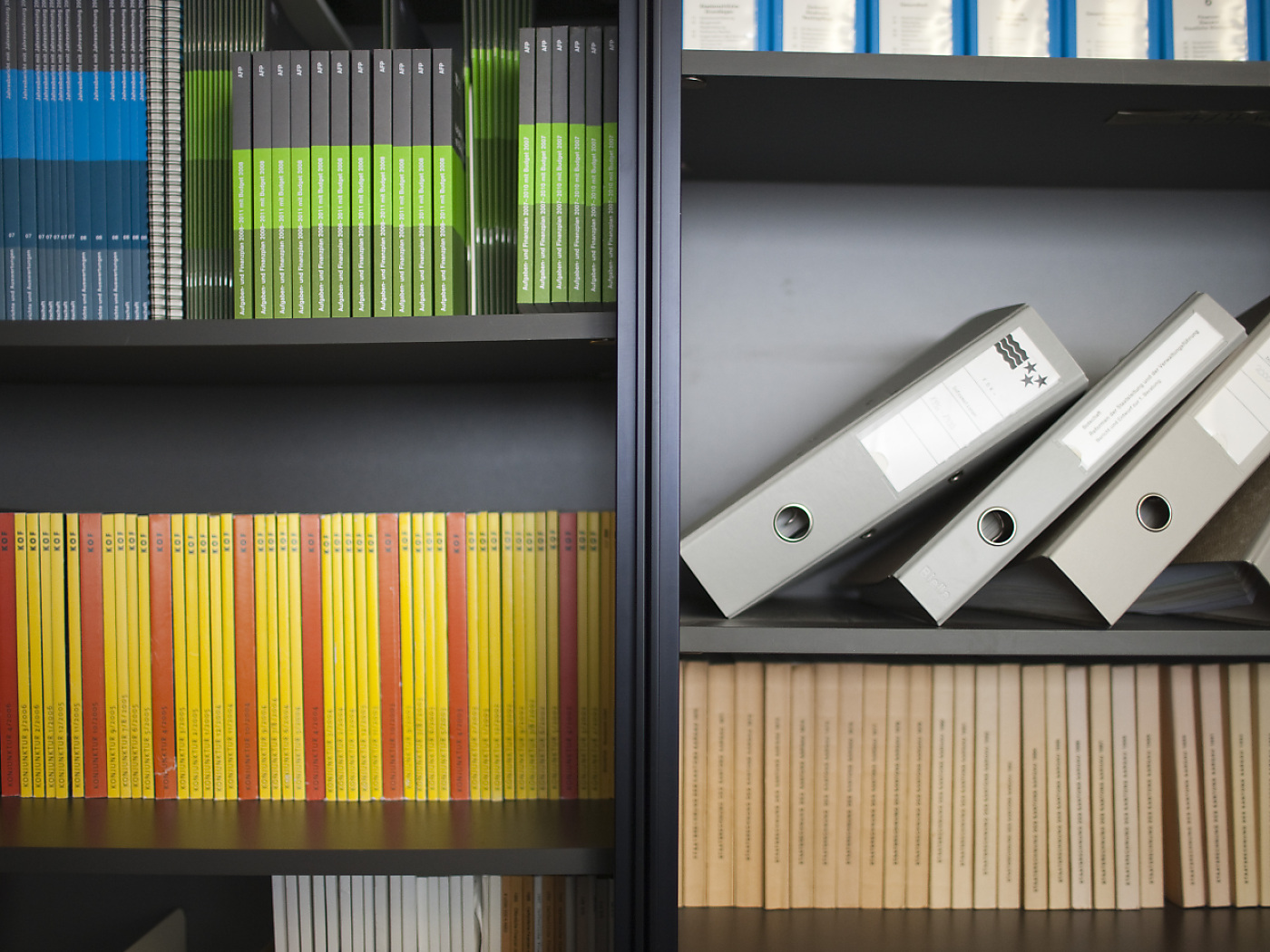 Around half of the Swiss cantons expect a deficit for 2025