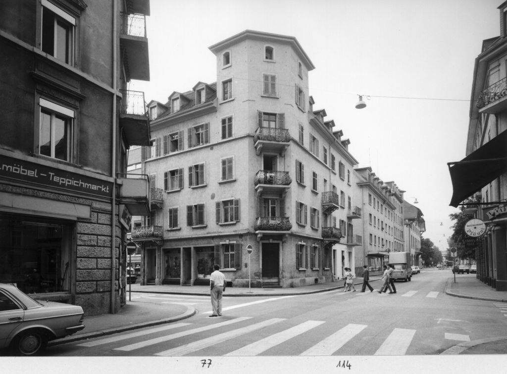 Ankerstrasse 114, located near Zurich’s Langstrasse red-light district. The 'Ersatzneubau' apartment building is currently listed on a rental platform for CHF 4,650 per month for a 3.5-room unit.