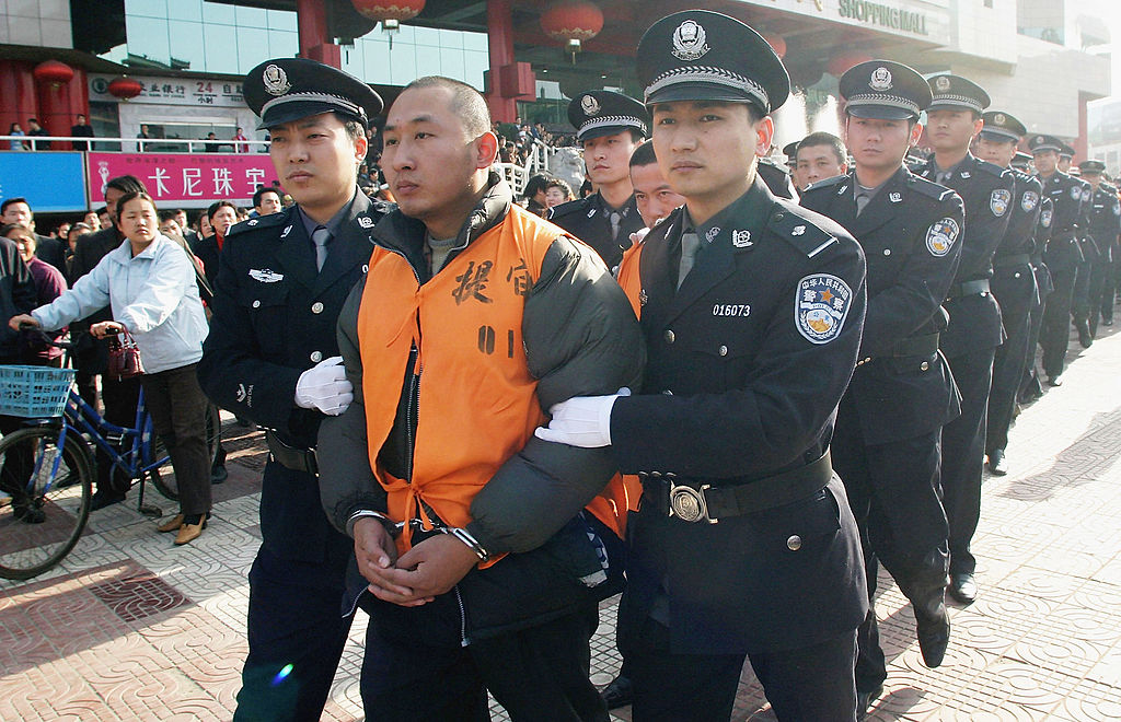 中国では毎年何千人もの死刑が執行されているが、政府は数字を公表していないため、正確な件数はわかっていない 2004年、中国の写真