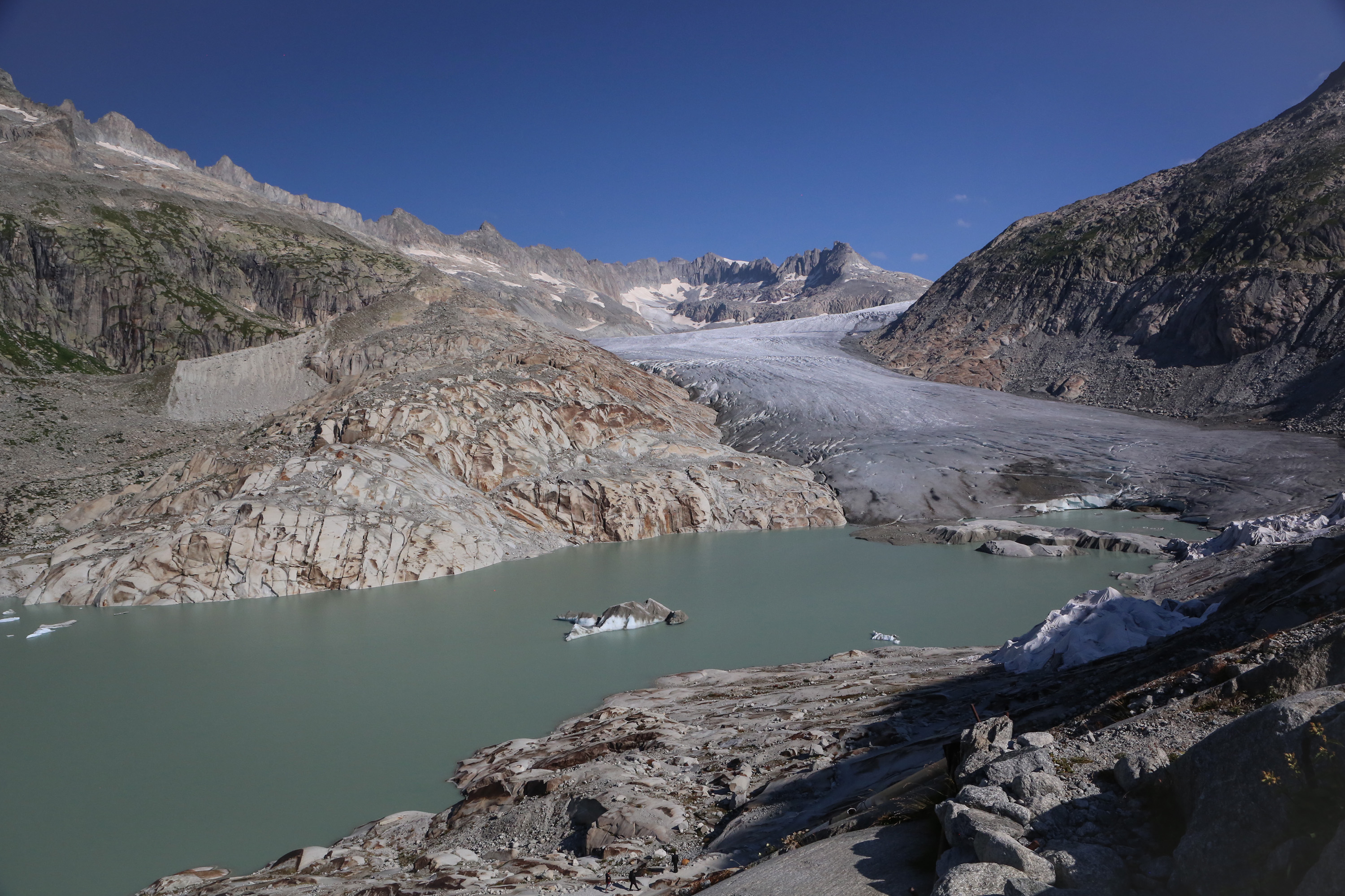 El glaciar del Ródano, en los Alpes suizos, ha perdido cerca del 60% de su volumen desde 1850.