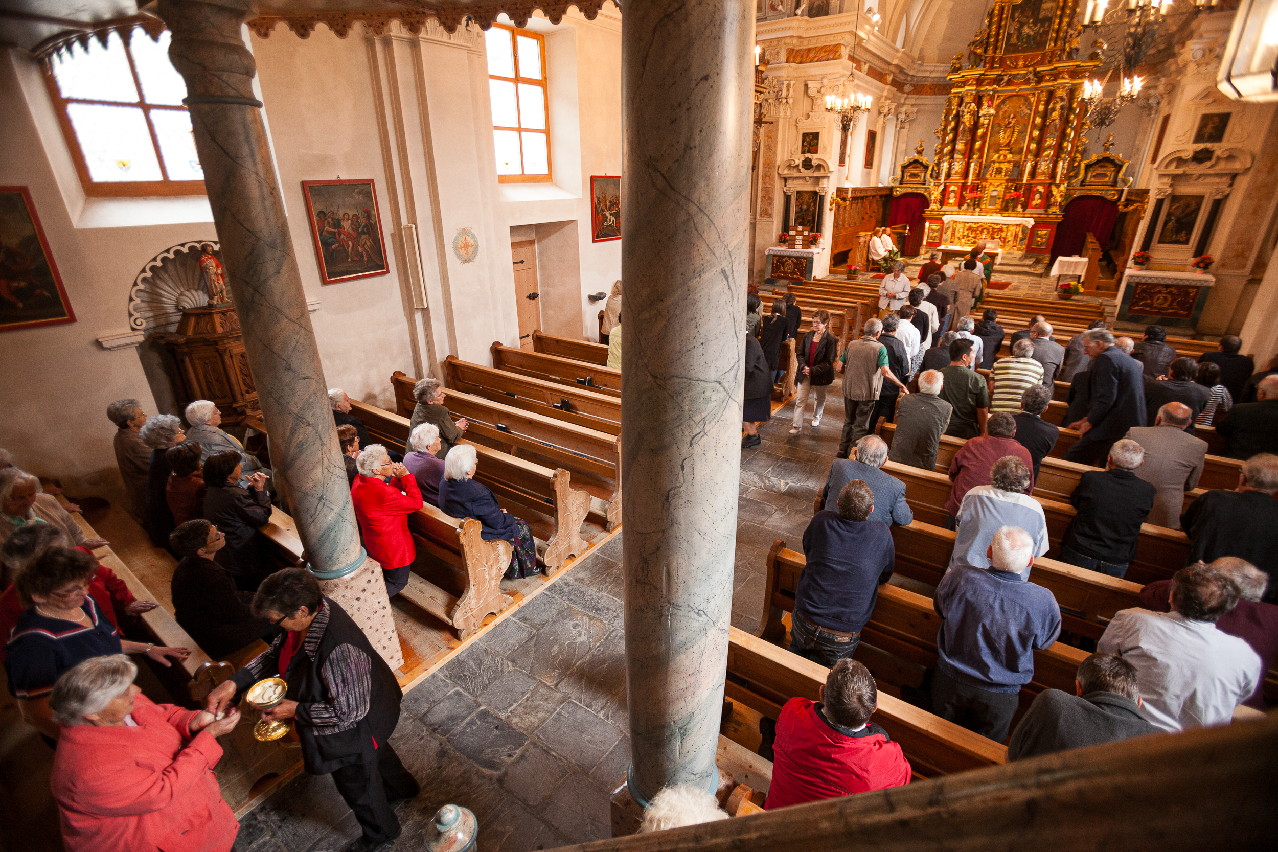 Church from the inside in Vrin.