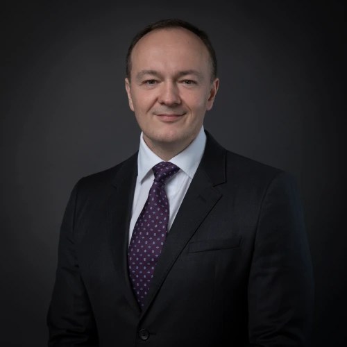 瑞士律師博格丹·普倫西萊維奇(Bogdan Prensilevich)專門從事新技術、網路法律和加密貨幣領域的研究。