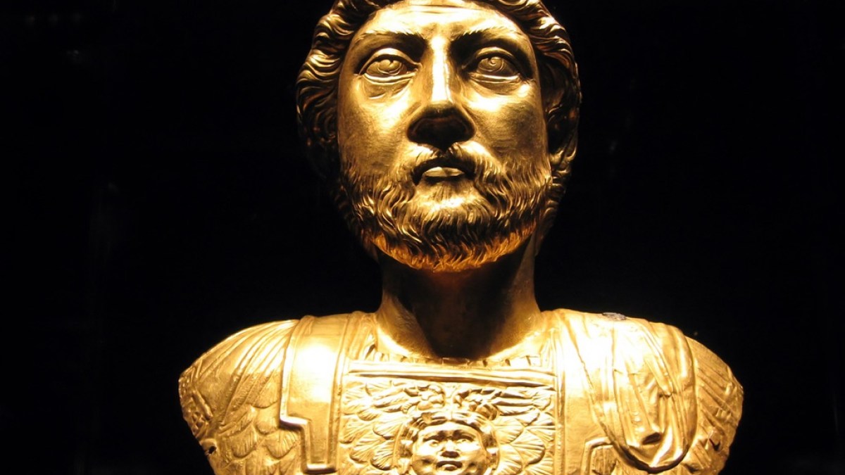 瑞士古罗马皇帝金像之谜