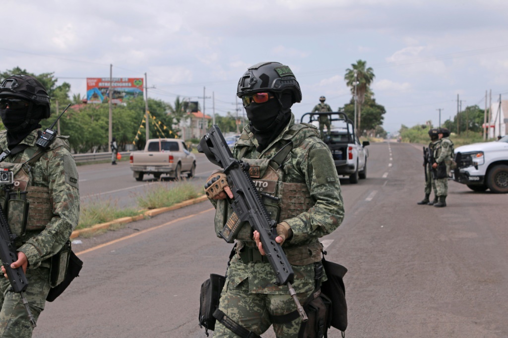 El ejército mexicano abate a 19 "agresores" en el violento estado de Sinaloa - SWI swissinfo.ch