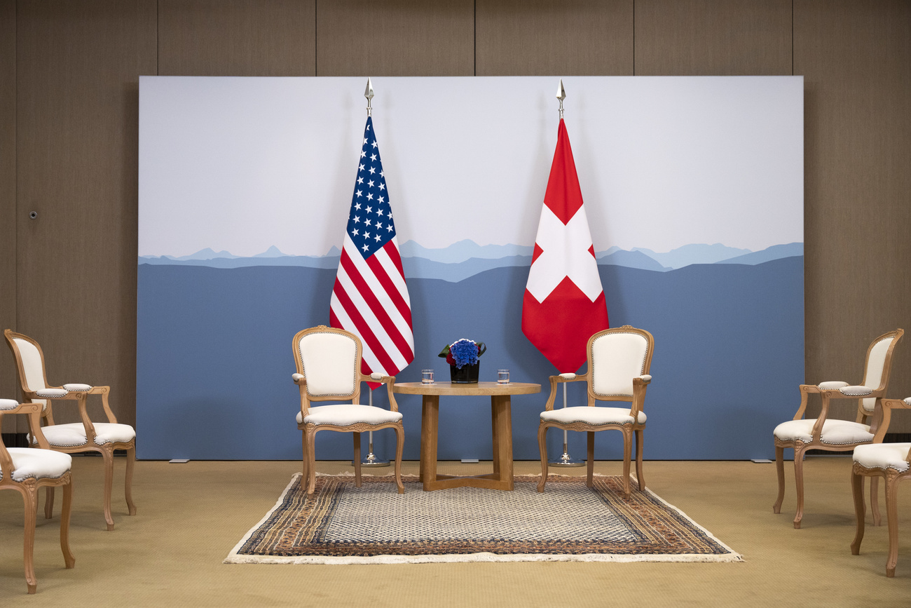 bandiera svizzera e americana