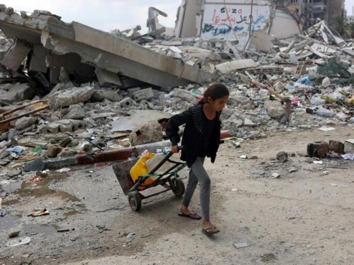 中东局势动荡之际伊朗举行人质危机45周年集会高呼反美- SWI swissinfo.ch