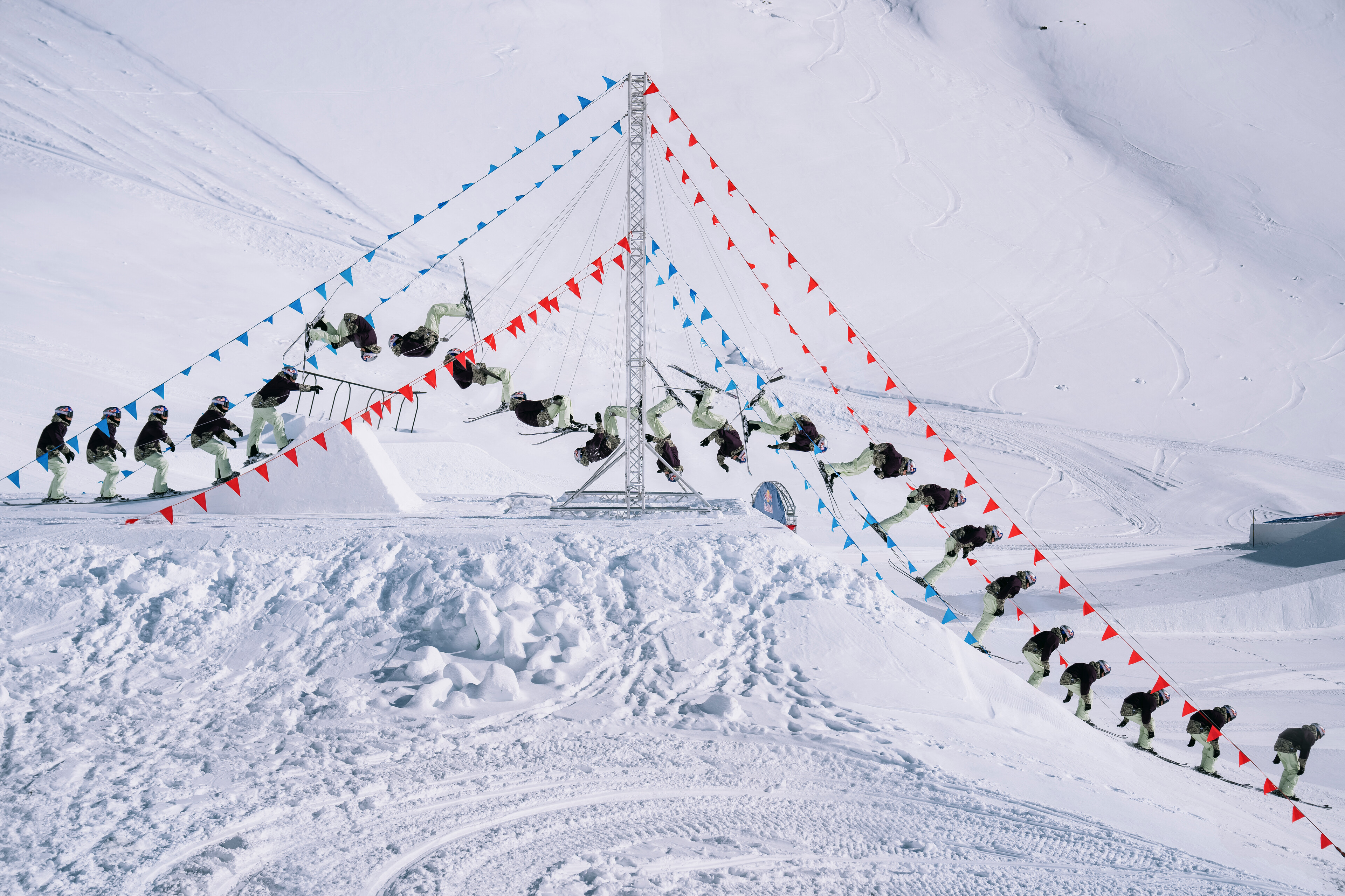 2024年3月2日,在穆伦(Mürren),瑞士自由式滑雪明星法比安·博施(Fabian Bösch)将伯尔尼(Bern)阿尔卑斯山的传奇之巅希尔特峰(Schilthorn)变成了一座独特的马戏舞台,在那里他表演着惊险的特技,将体育的精准与俏皮的创意完美结合,背景则是令人叹为观止的山峦。