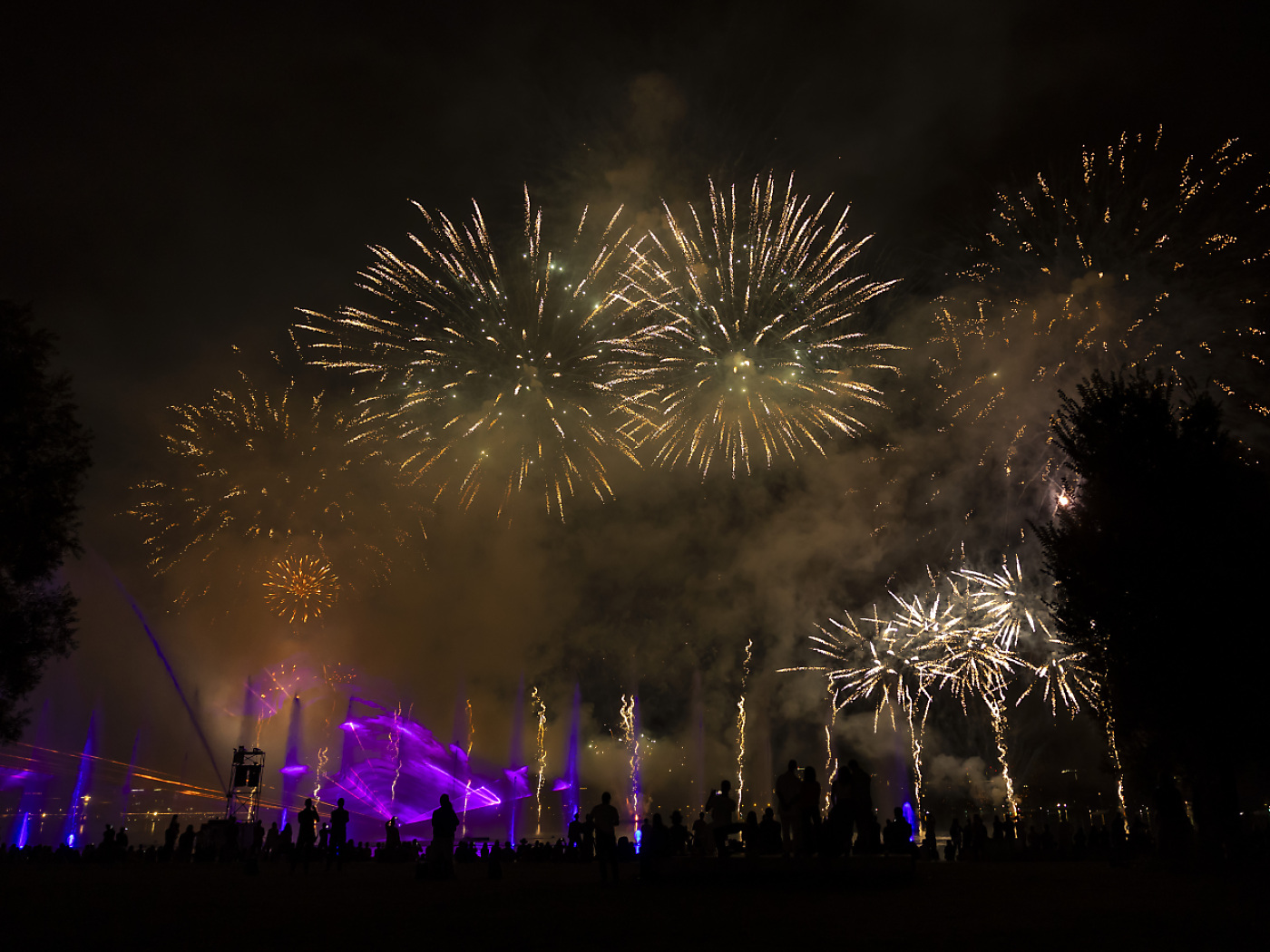 Fireworks cause 200 to 400 tons of particulate matter