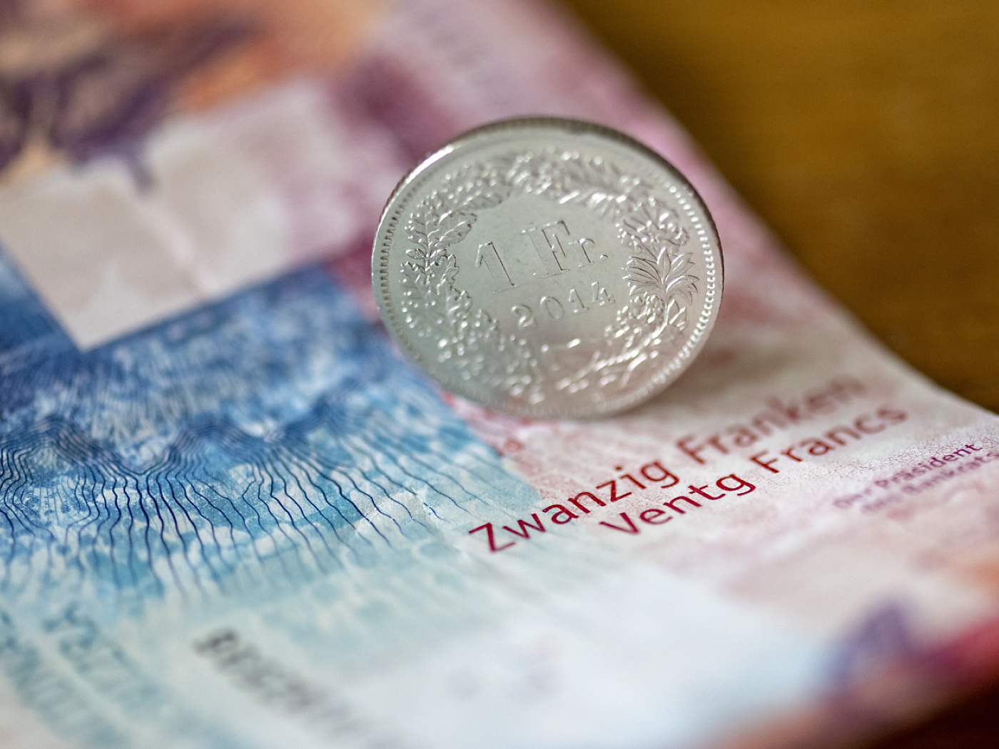 Swiss employers reluctant to give their employees raises