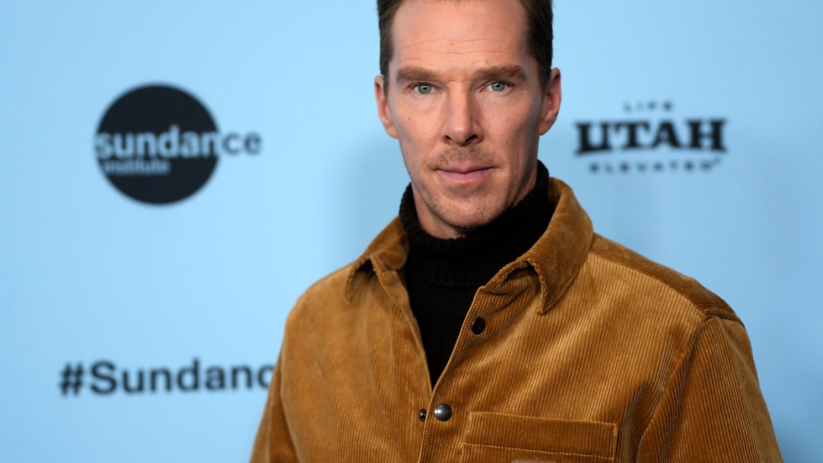 Bileog Cumberbatch Benedict Ar Ais