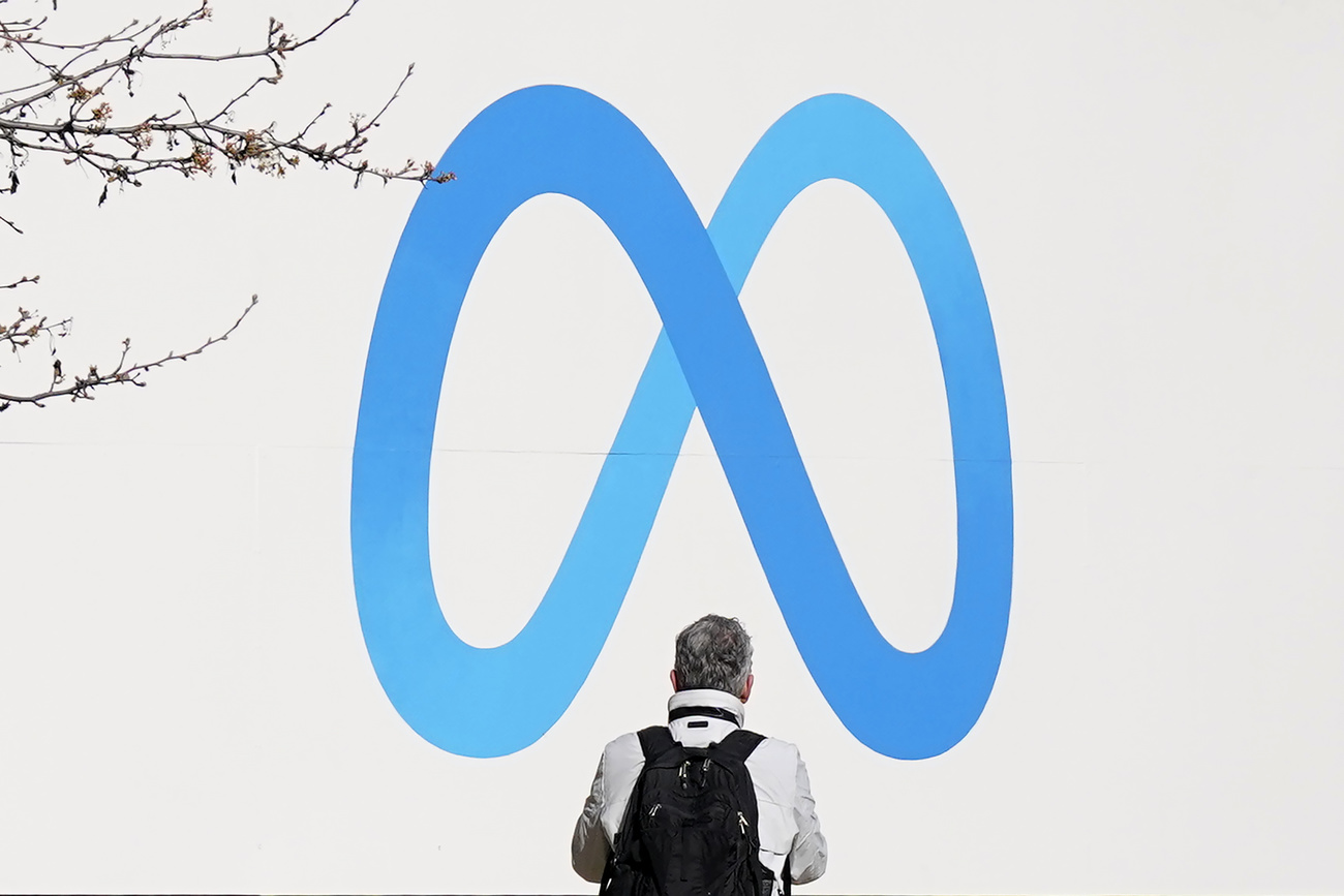 Logo meta