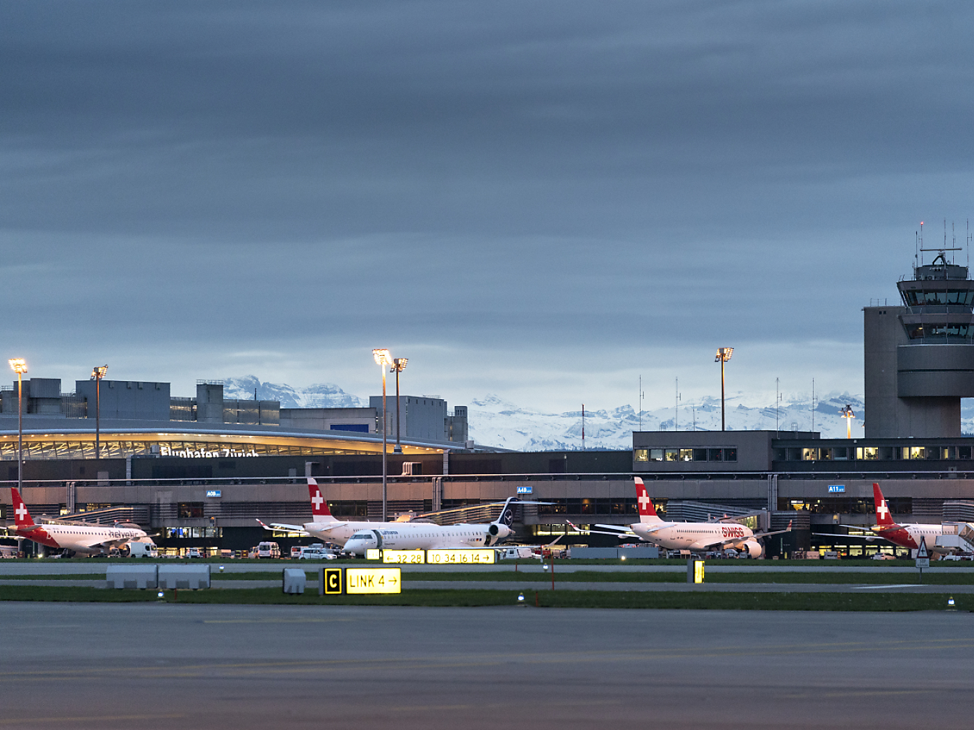 Flight volume in Zurich almost back to pre-corona level