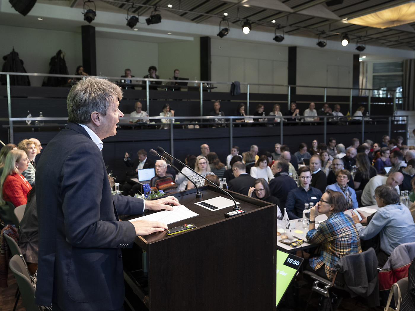 Liberal Greens join launch initiative on parental leave