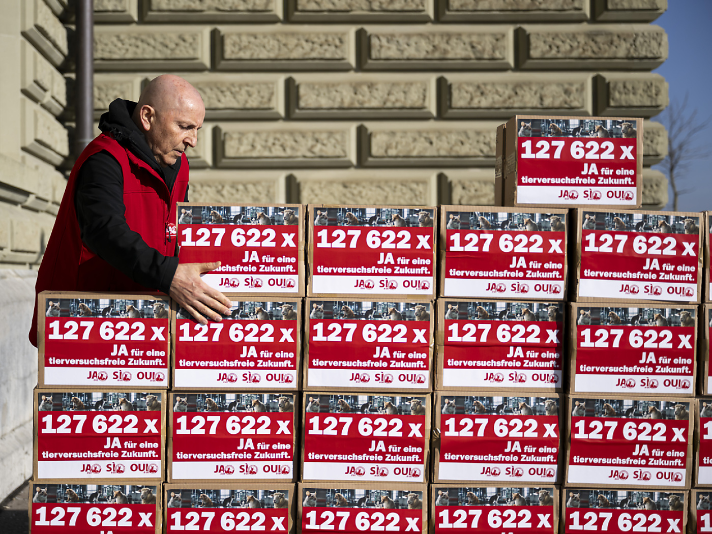 Only a few invalid signatures for a ban on animal testing