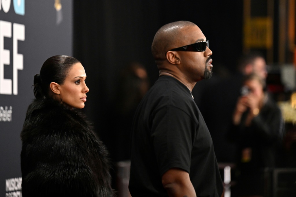 Veículos anunciam separação de Kanye West e Bianca Censori - SWI swissinfo.ch
