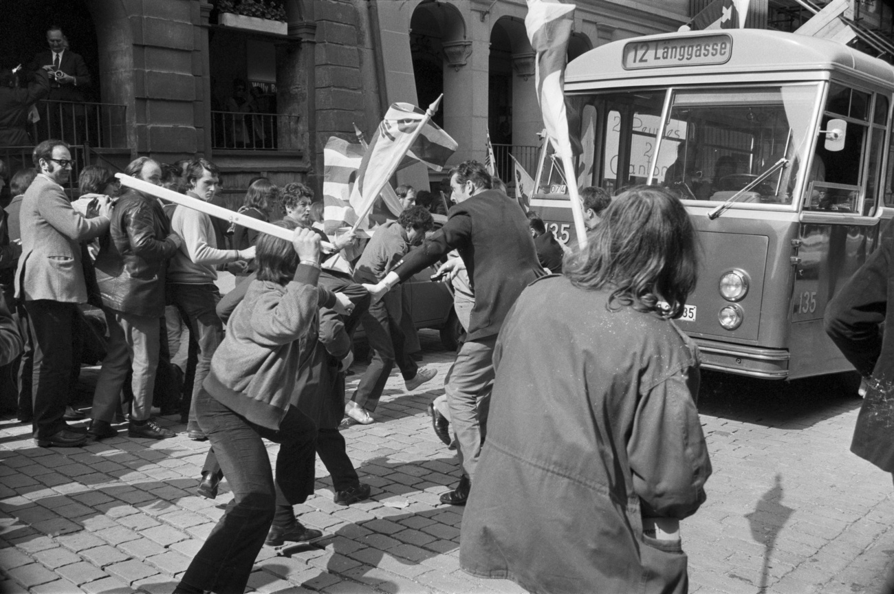 Violent clashes between police officers and participants in the demonstration organised by the separatist Jura Rally in Bern in connection with the rejection of the school bill in the canton of Bern. June 17, 1972.