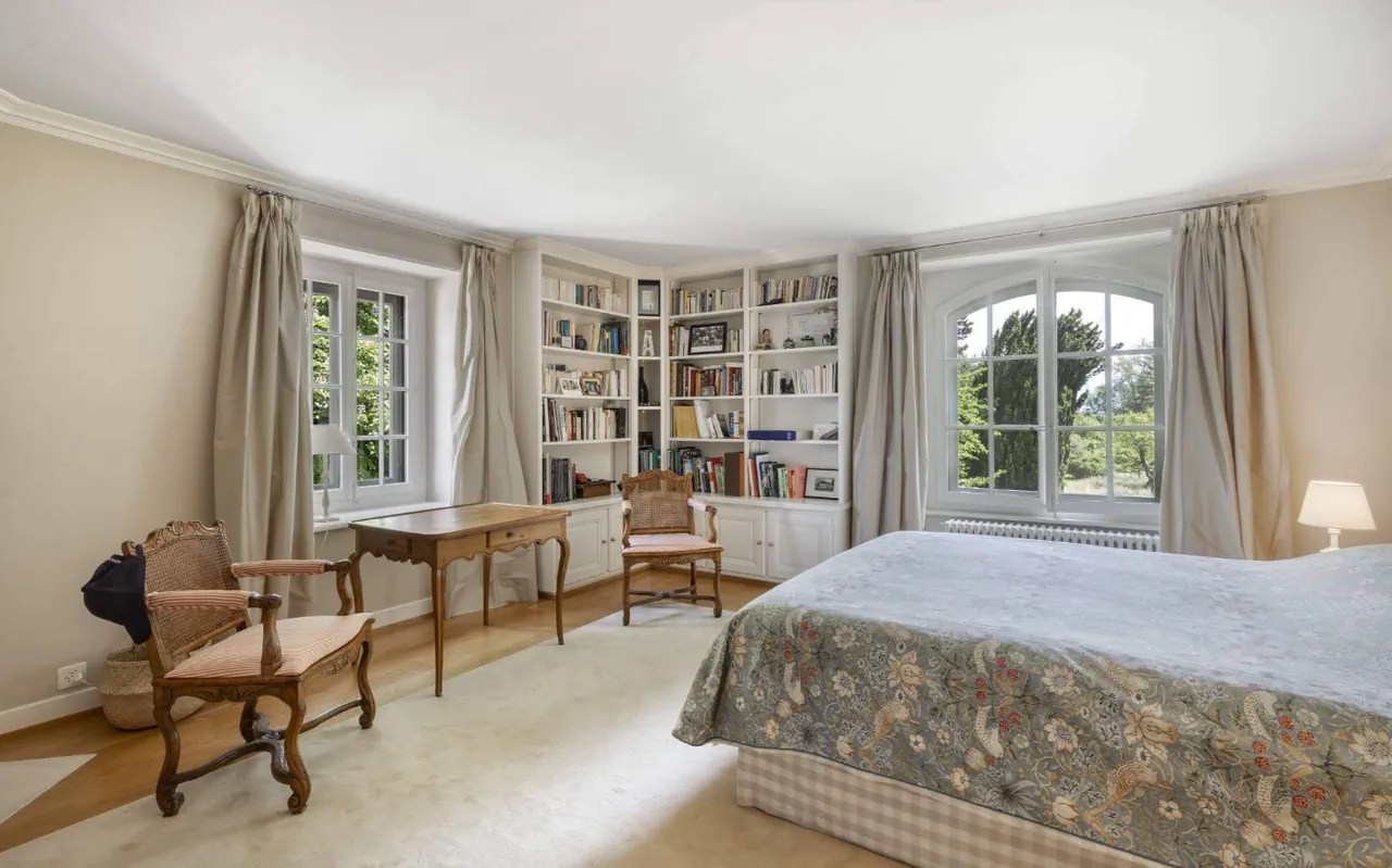 The villa has 12 bedrooms and eight bathrooms