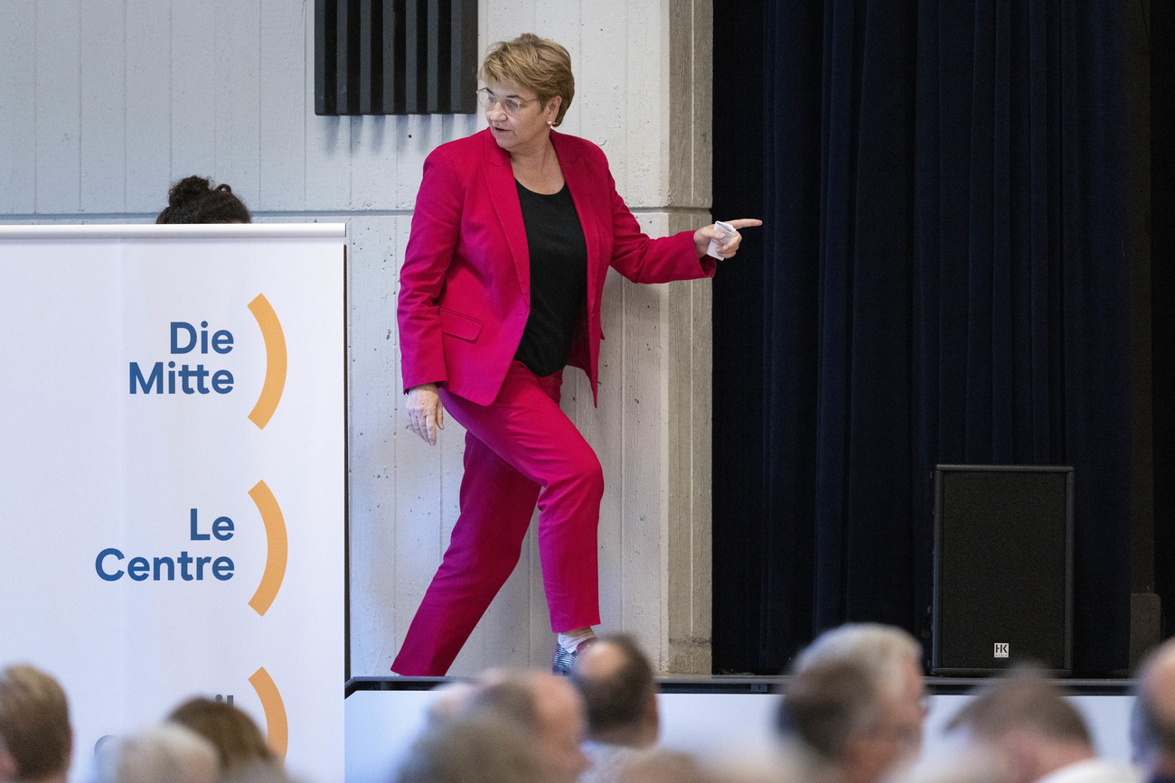 Viola Amherd, Bundespraesidentin, spricht ueber Ihre Praesialjahr, anlaesslich der Delegiertenversammlung der Mitte Partei Schweiz vom Samstag, 7. September 2024 in Wettingen. (KEYSTONE/Gaetan Bally)
