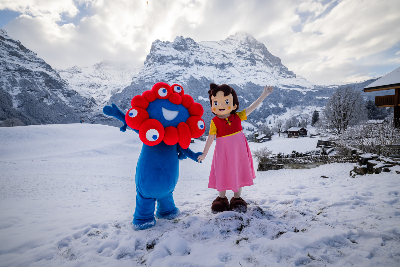 La mascotte officielle «Myaku-myaku» et la Heidi «japonaise» collaborent assidûment afin de susciter l’intérêt pour l’Expo universelle d’Osaka.