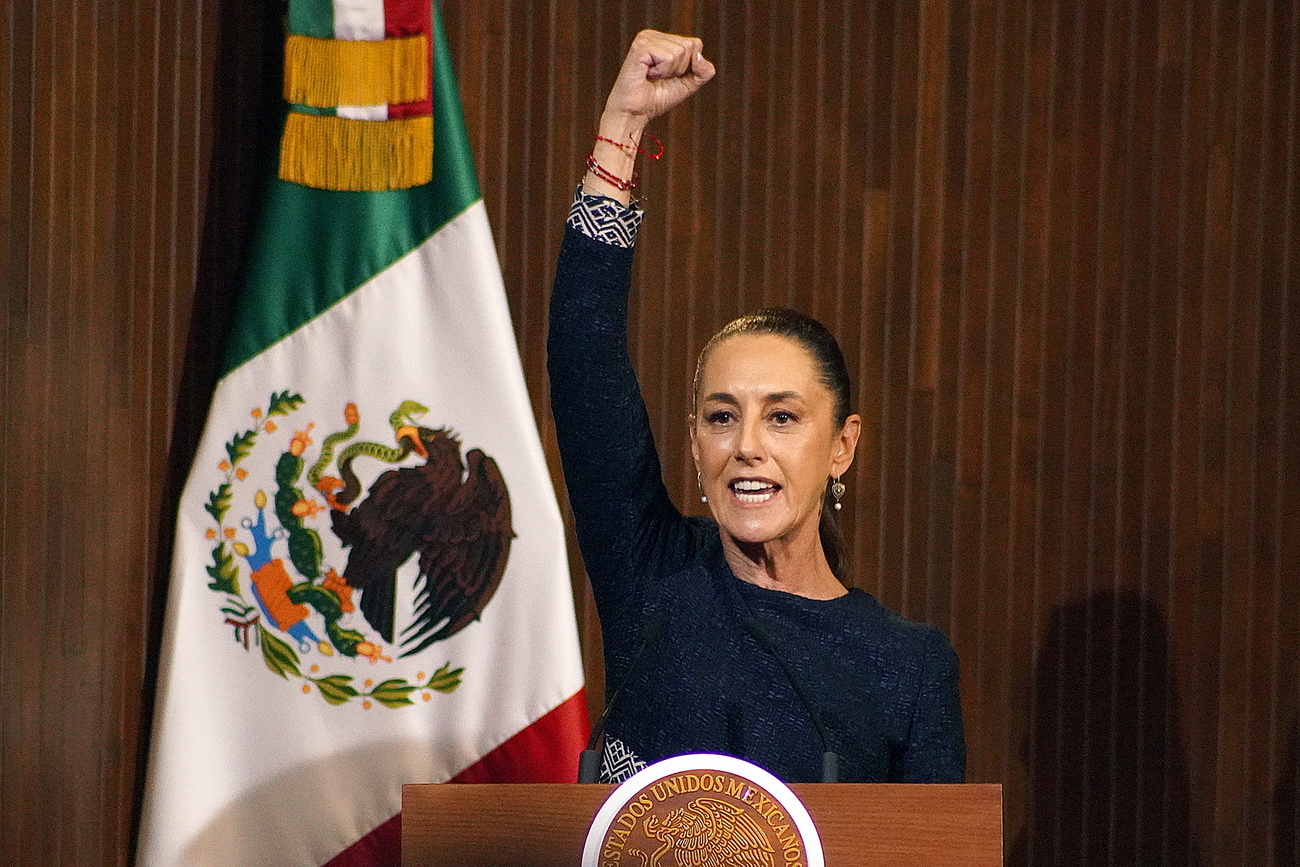 Claudia Sheinbaum mantiene una postura calmada frente a las provocaciones de Trump.