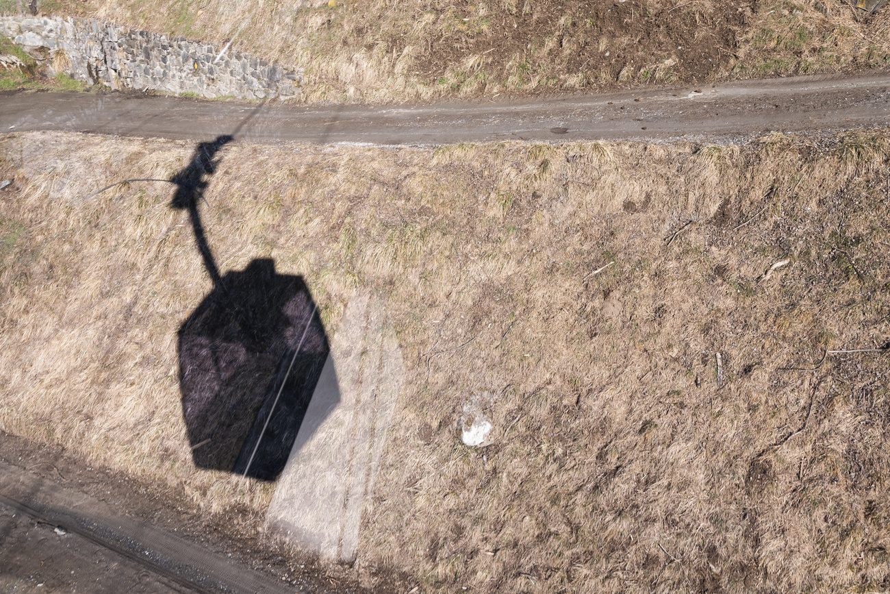 ombra di una teleferica