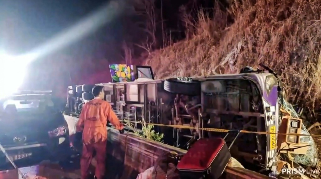 Accidente de autobús en Tailandia deja 20 muertos