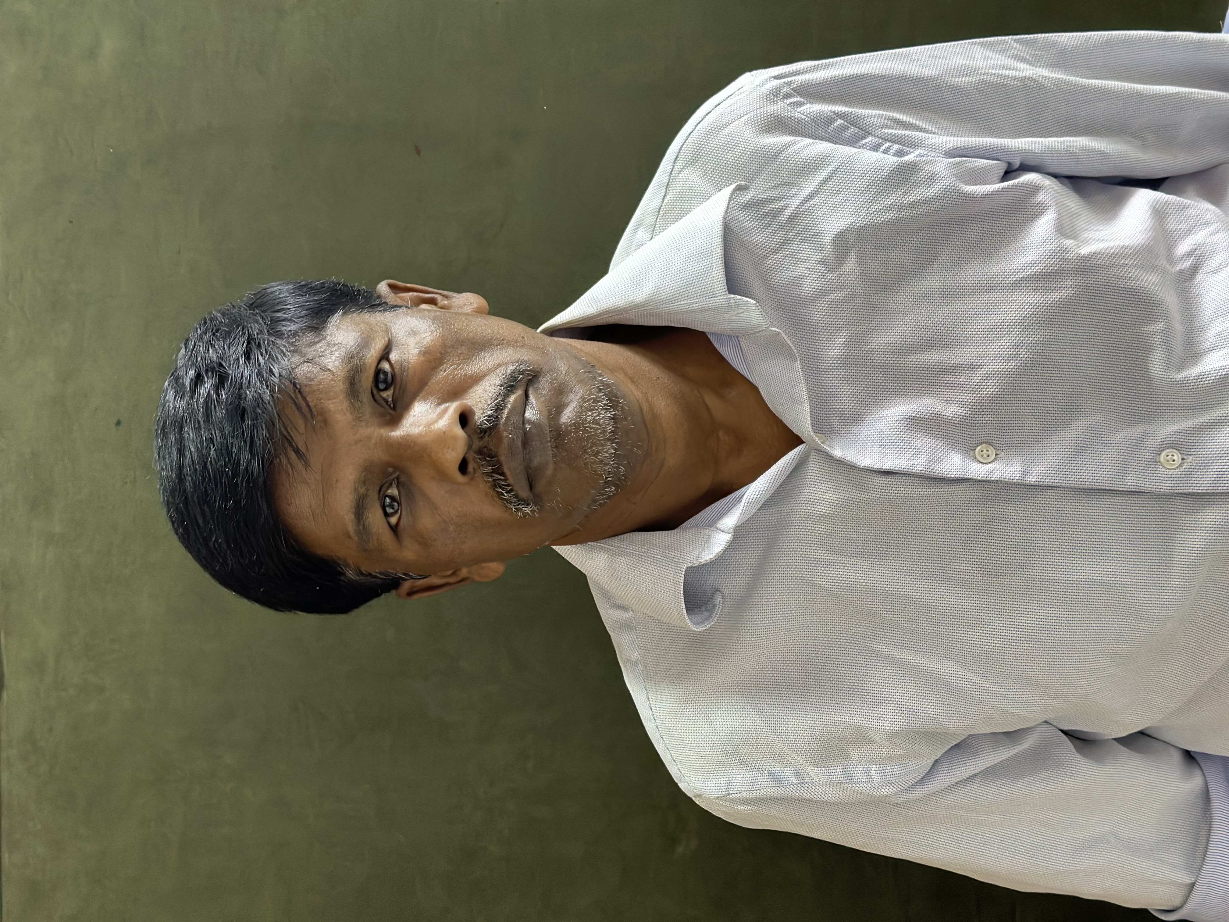 Shajahan from Korail is a cook, but can no longer work because of an injury