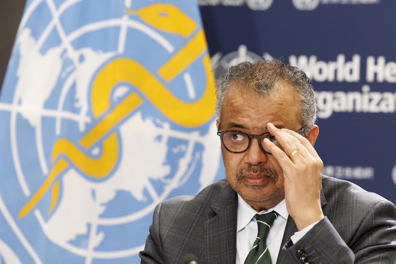 Tedros Adhanom Ghebreyesus, Director General de la OMS, lamentó la decisión de Estados Unidos. Este país ha contribuido en gran medida a configurar la política sanitaria mundial en las últimas décadas.