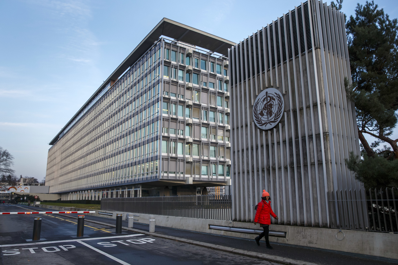 Al abandonar la OMS, Estados Unidos dejará de tener acceso a los datos compartidos por la organización, sobre todo en caso de alerta, lo que debilitará la seguridad sanitaria del país.