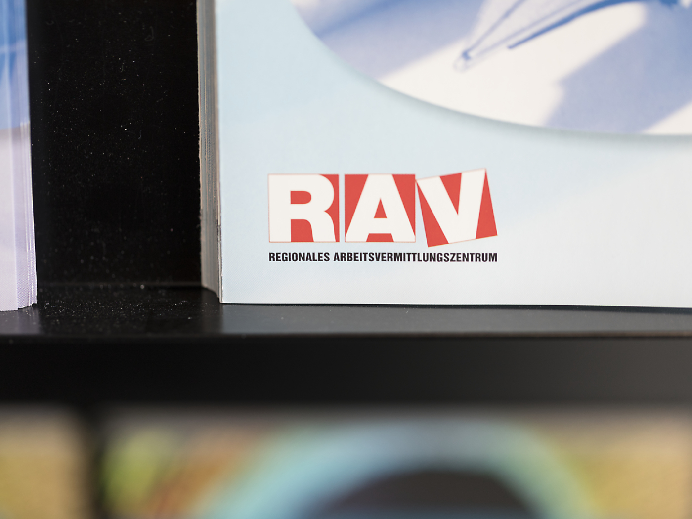 Unemployment rate rises to 3.0 percent in January