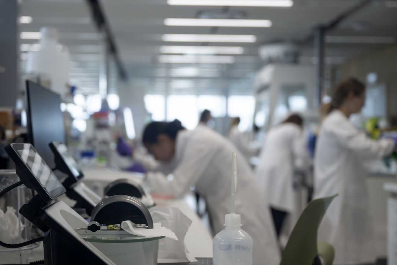 製薬企業のラボ