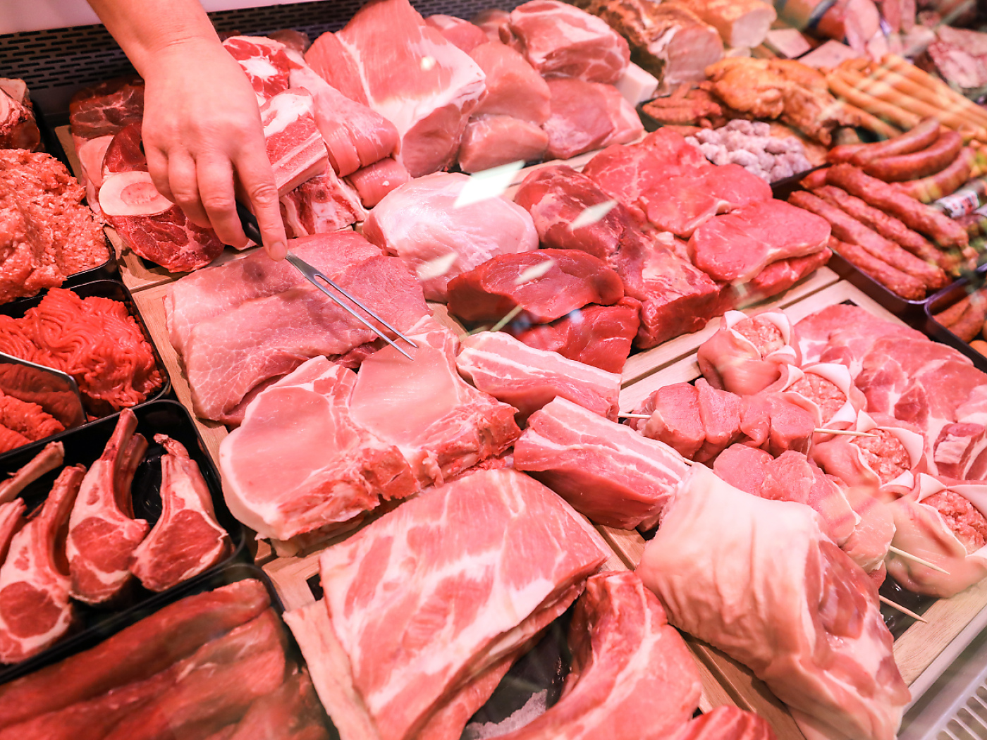 Swiss meat on the decline - total supply on the rise