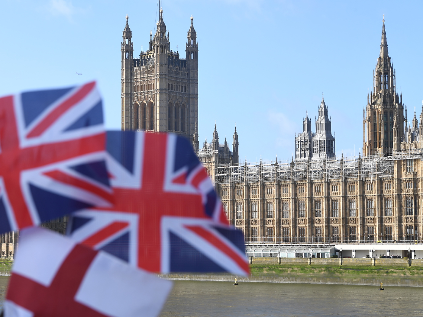 Entry to the United Kingdom from Wednesday only with authorisation