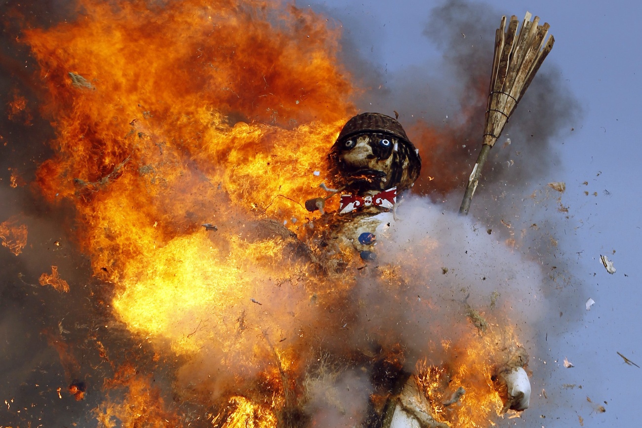 Le Böögg peu avant son implosion.
