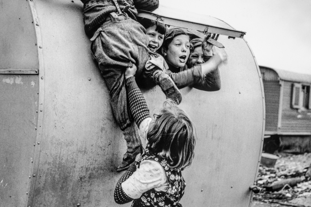 Children play at a traveller site in Nidau, near Biel, 1954.