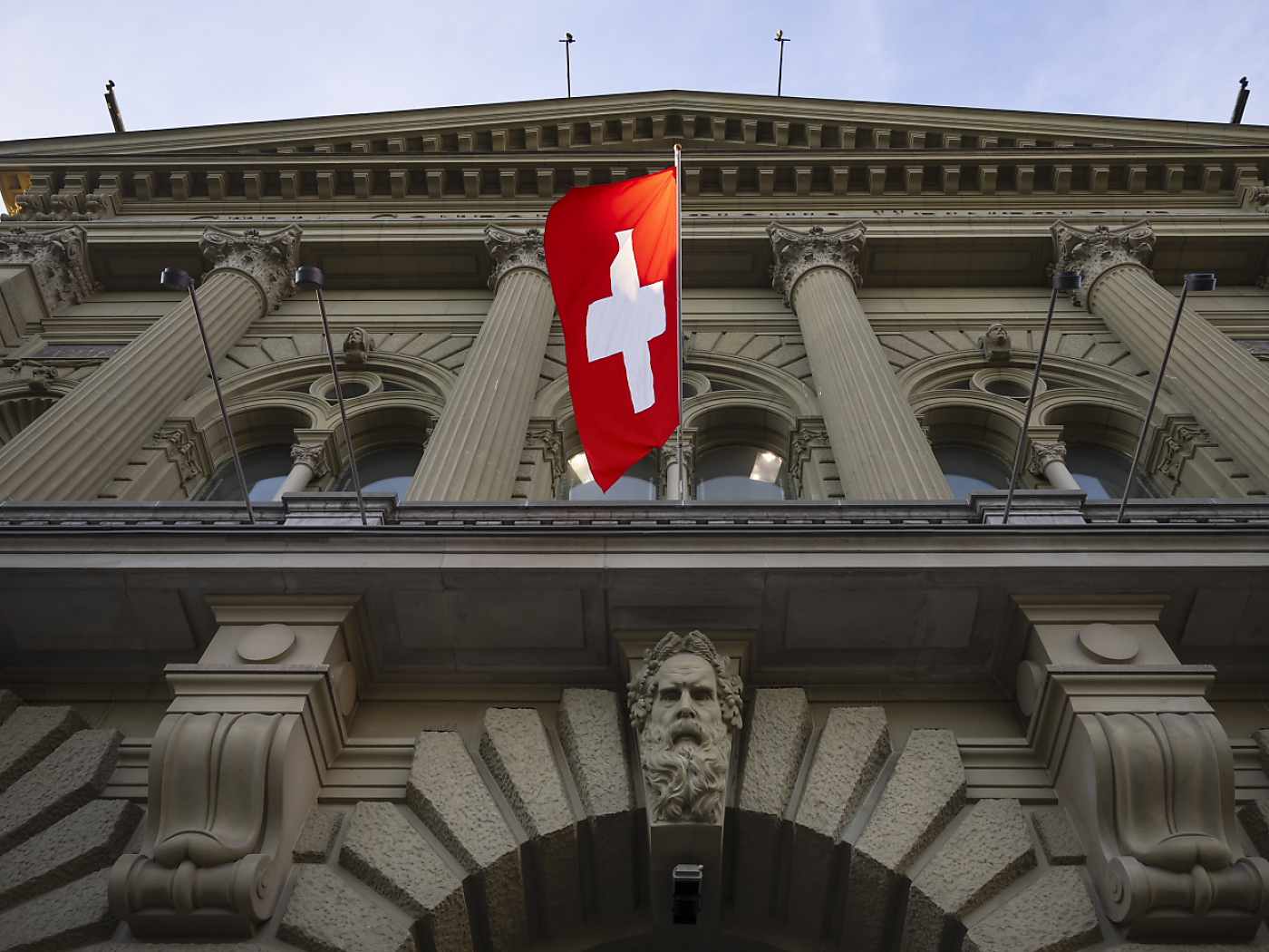 Swiss stock market plunges after Donald Trump's customs offensive