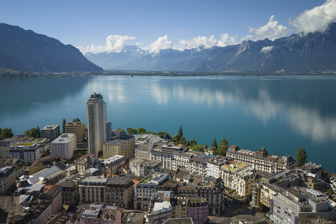 Vue sur Montreux et le lac Léman.
