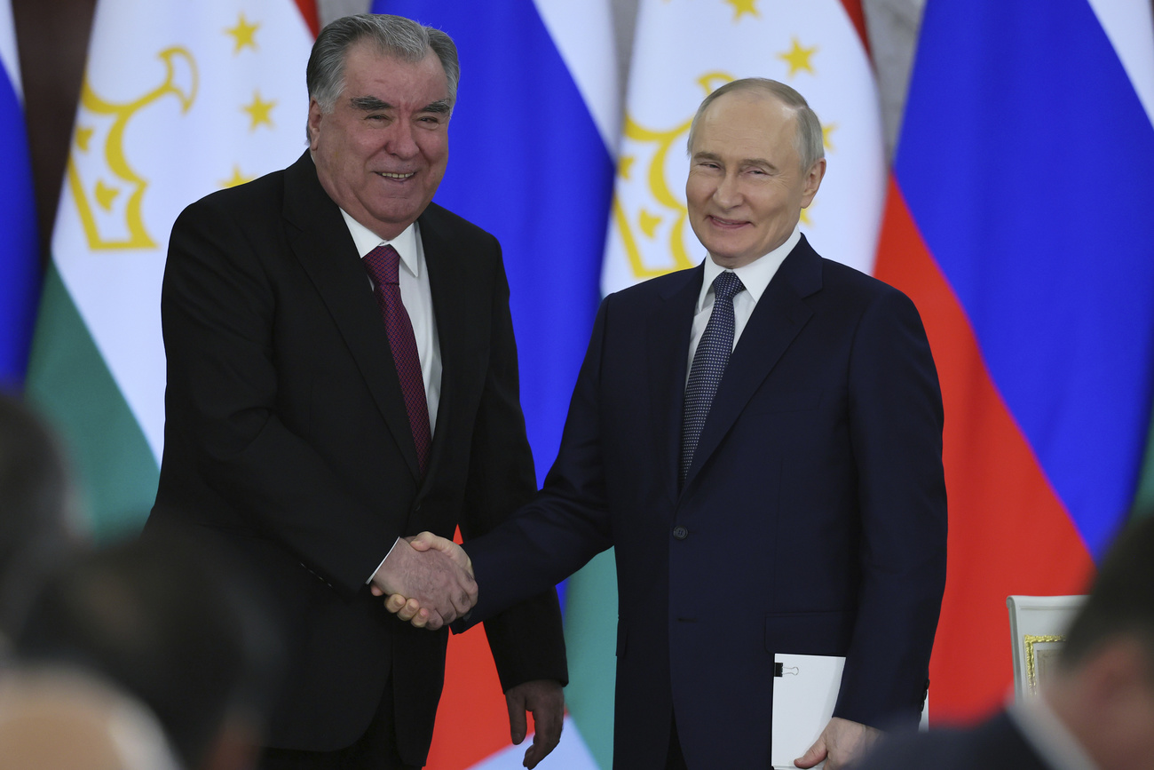 Tajik ruler Emomali Rahmon and Vladimir Putin shake hands after their meeting in Moscow in March 2025.