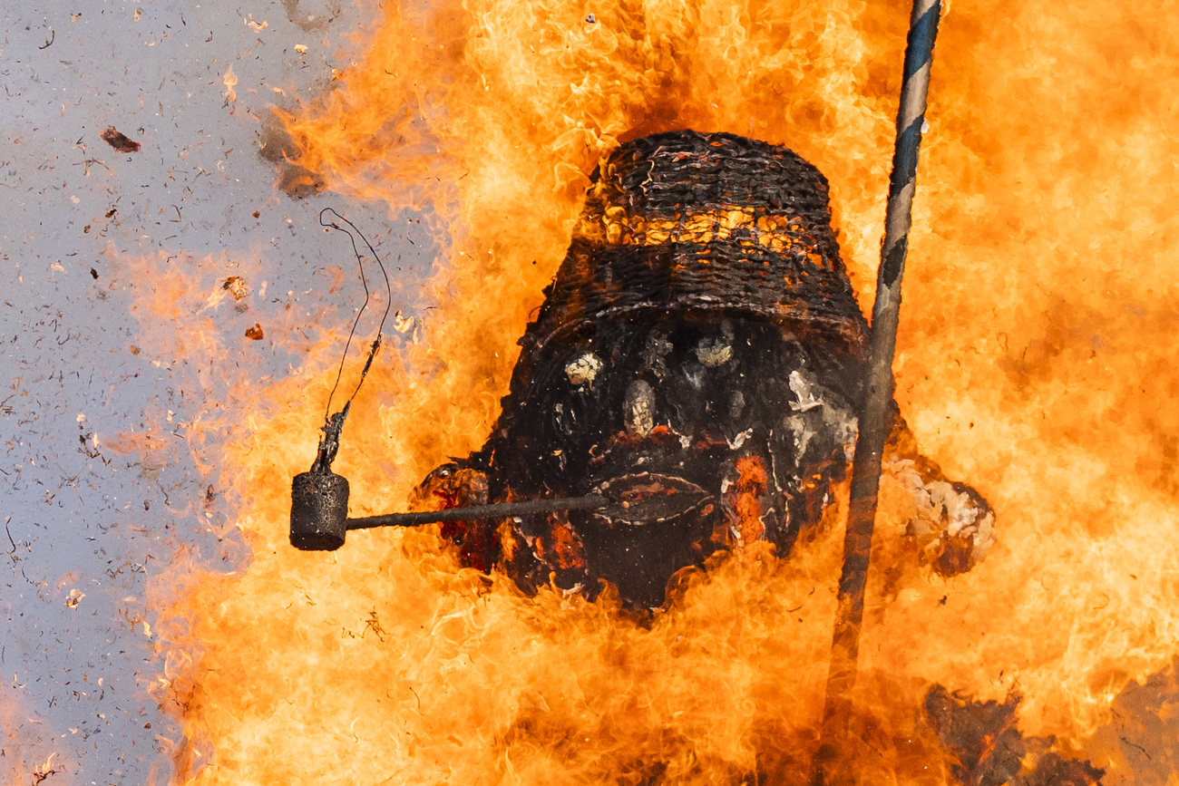 Pupazzo in fiamme