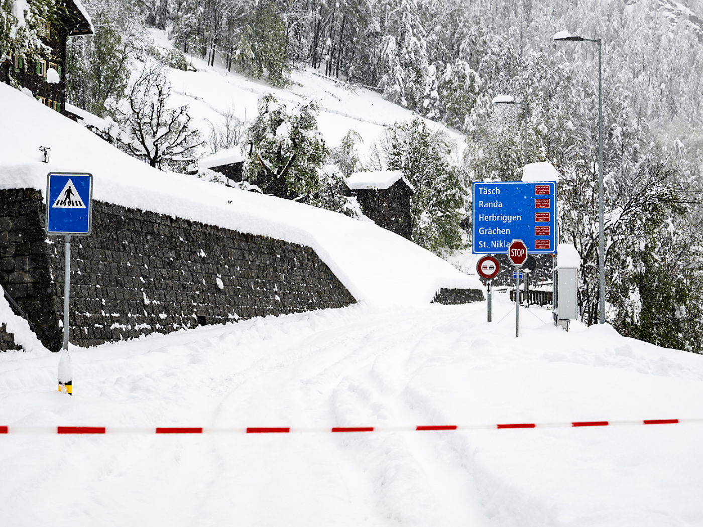 Vigilance still required in Valais, hit by avalanches