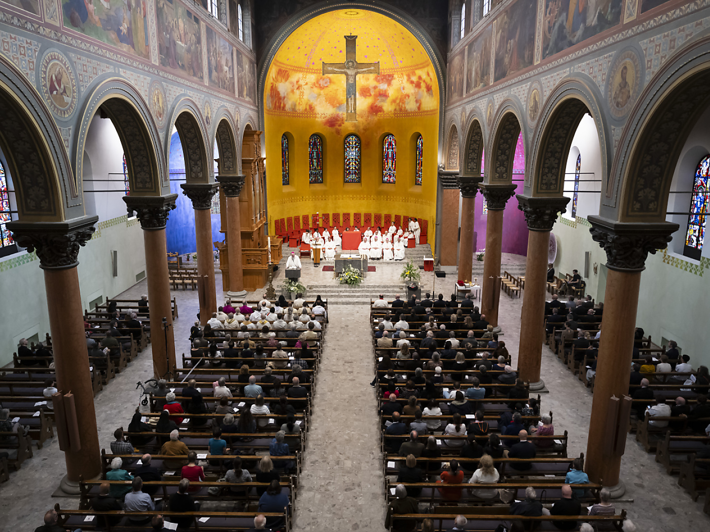 The faithful remember the late Pope Francis in Berne